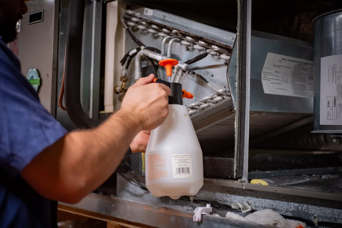 Commercial HVAC equipment service